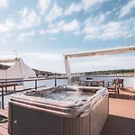 아파트 Hausboot Astrid - Floating House