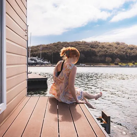 Hausboot Astrid - Floating House * Pola