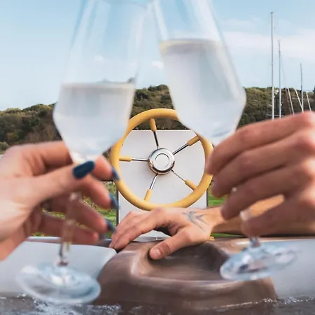 Hausboot Astrid - Floating House Appartement *